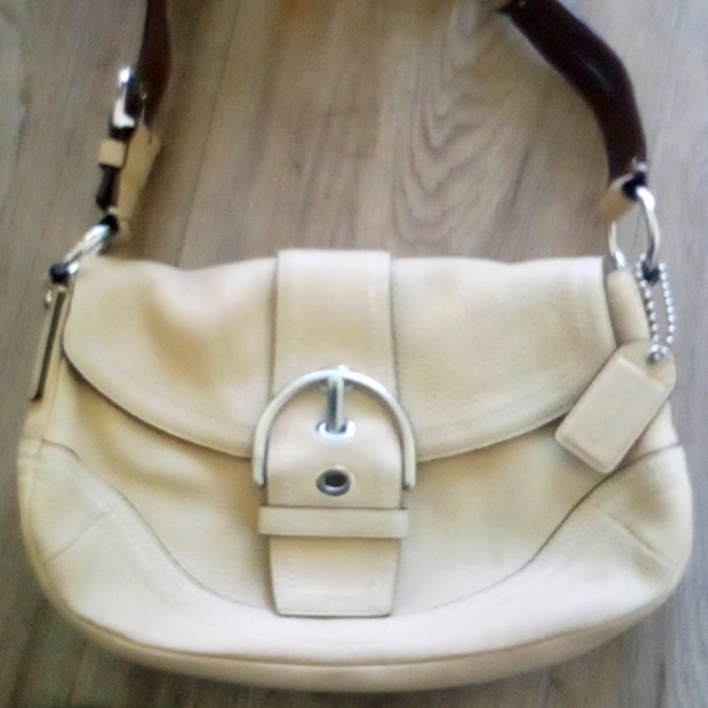 Coach purse pebble leather n2m0662-10723